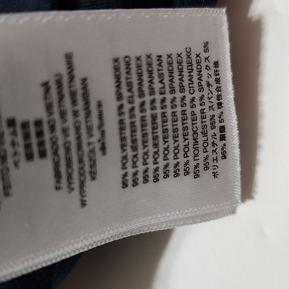 Michael Kors Cold Shoulder With Gold Chain Strap. 3/4 Sleeves. Size L - Picture 7 of 14